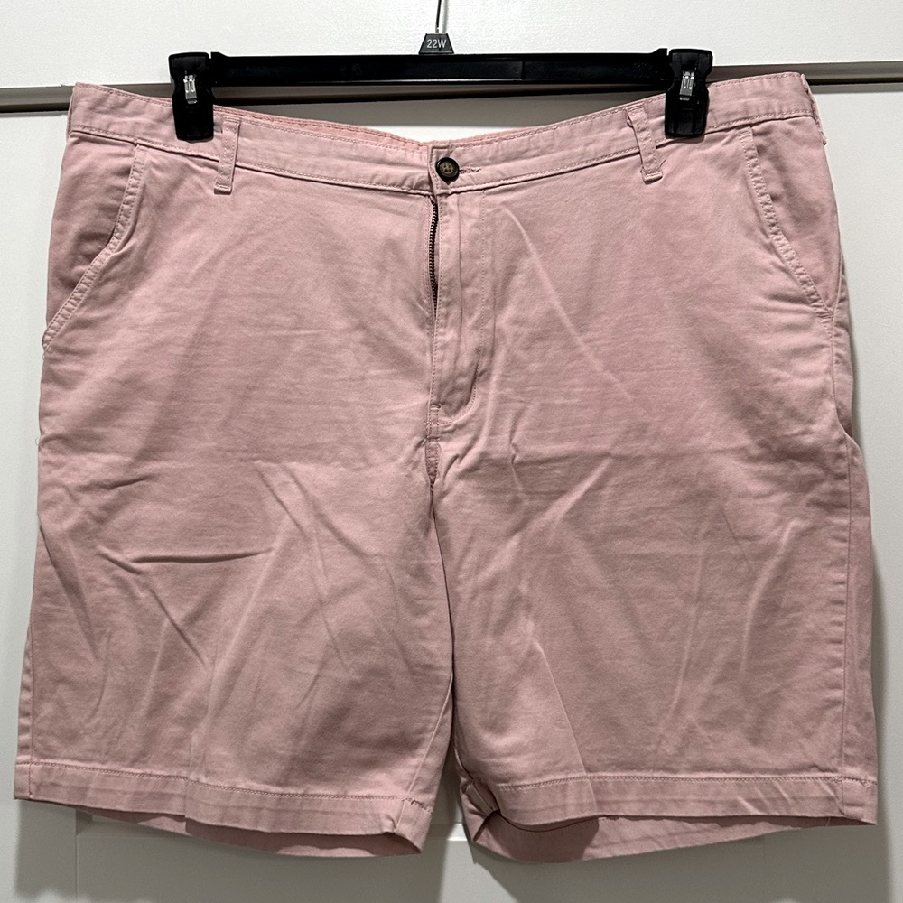 Men’s size 42 pink shorts